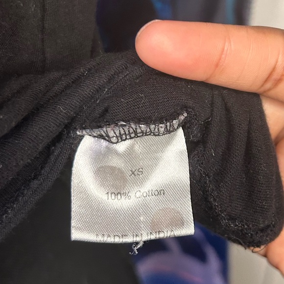 Vibe N’ XS Loose Crop Tee - Picture 5 of 6